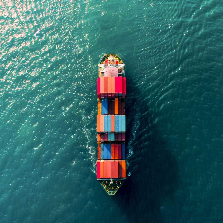 Transport cargaison en mer France